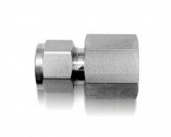 IFC - Штуцер с внутренней резьбой